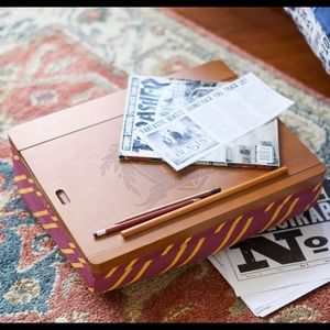 HARRY POTTER™ Super Storage Lapdesk, Gryffindor